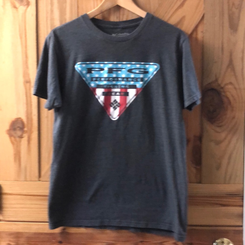 Columbia tshirt